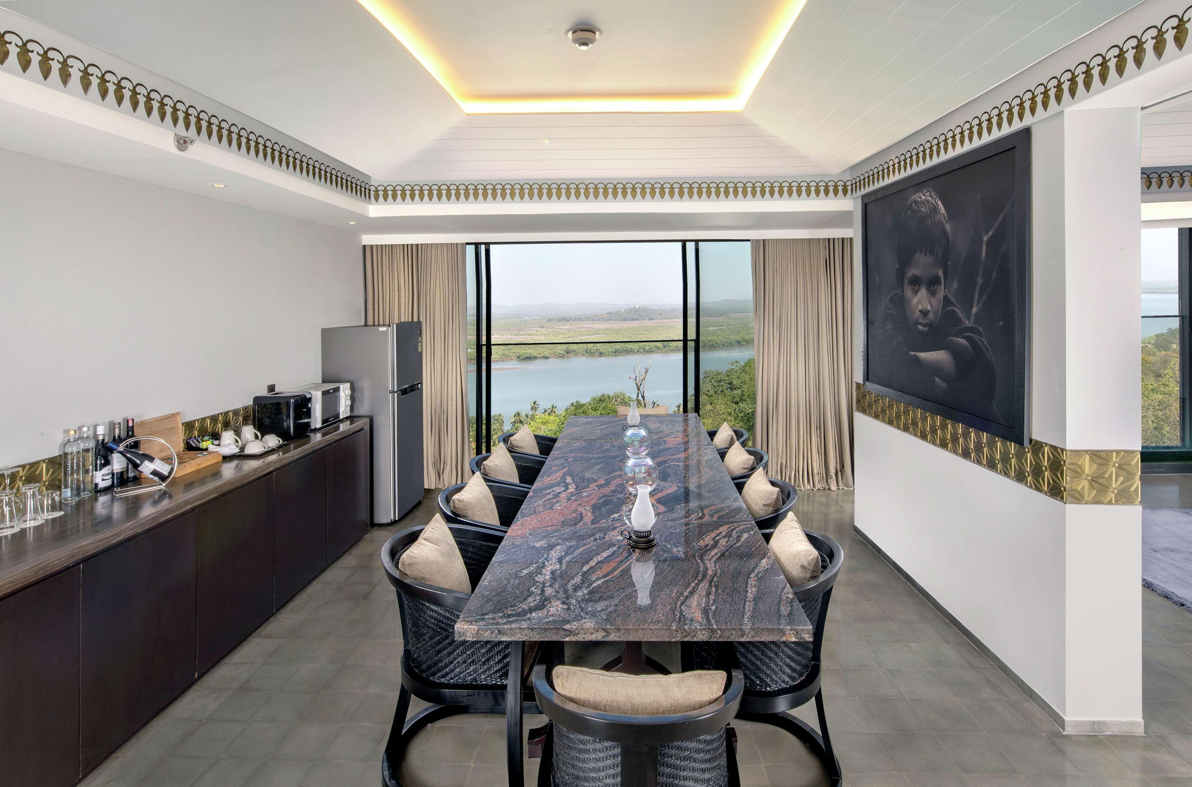 Doubletree By Hilton Goa - Panaji Hotel Exterior photo