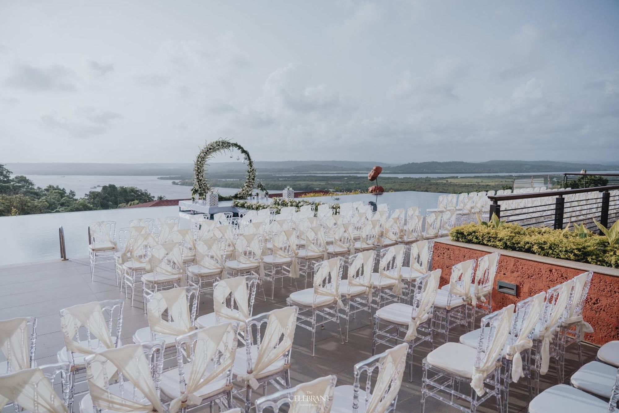 Doubletree By Hilton Goa - Panaji Hotel Exterior photo