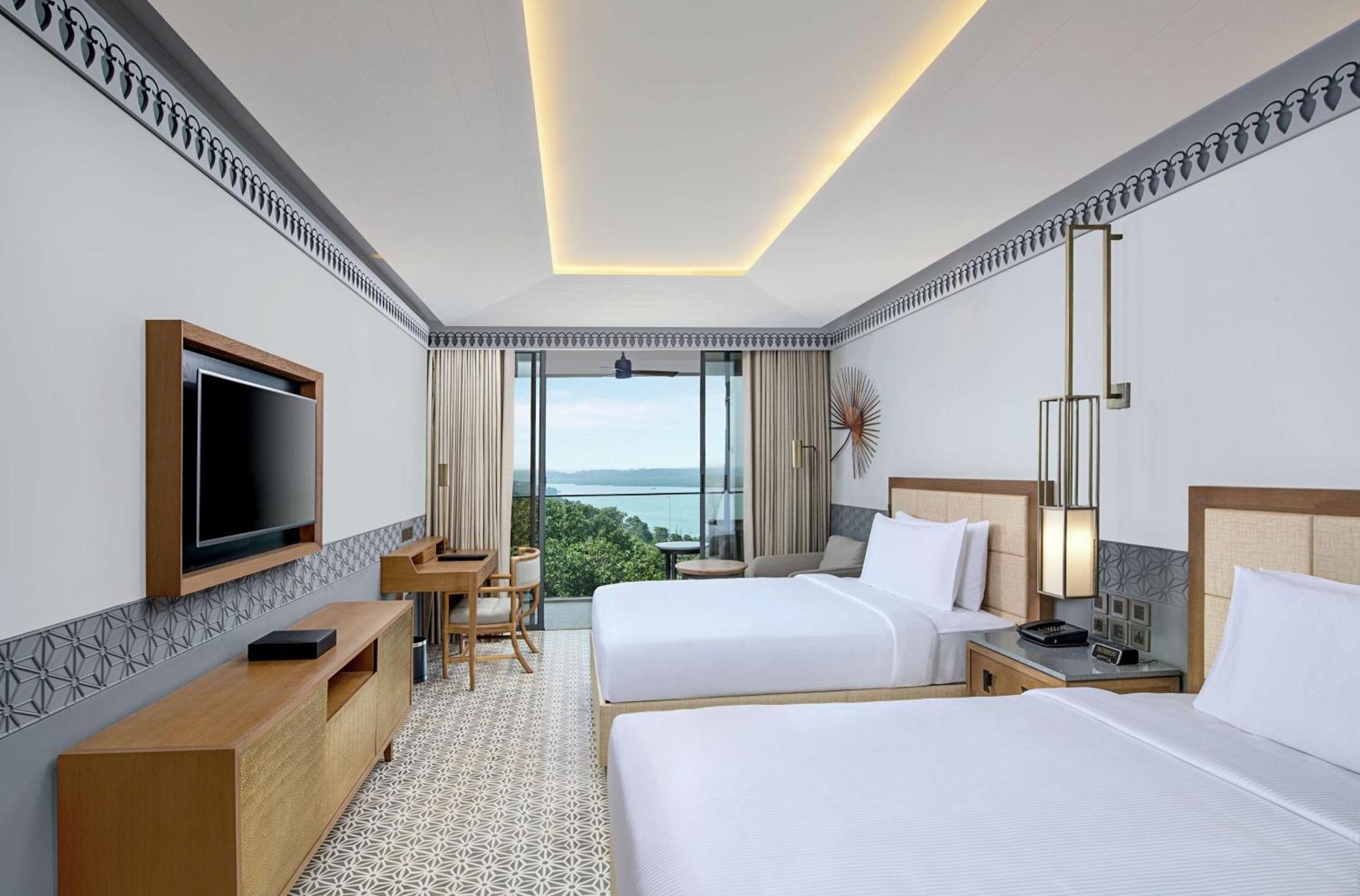 Doubletree By Hilton Goa - Panaji Hotel Exterior photo