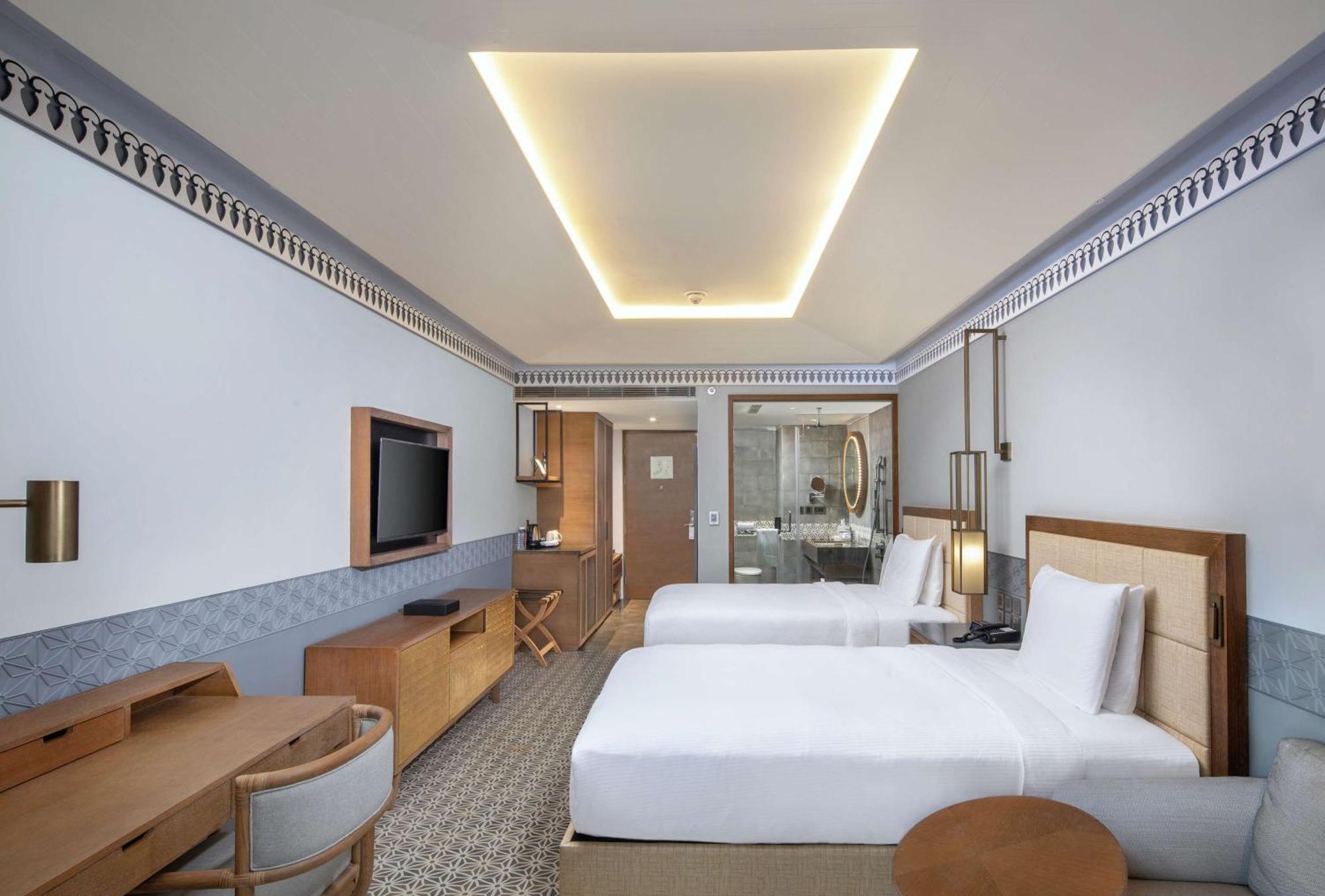Doubletree By Hilton Goa - Panaji Hotel Exterior photo